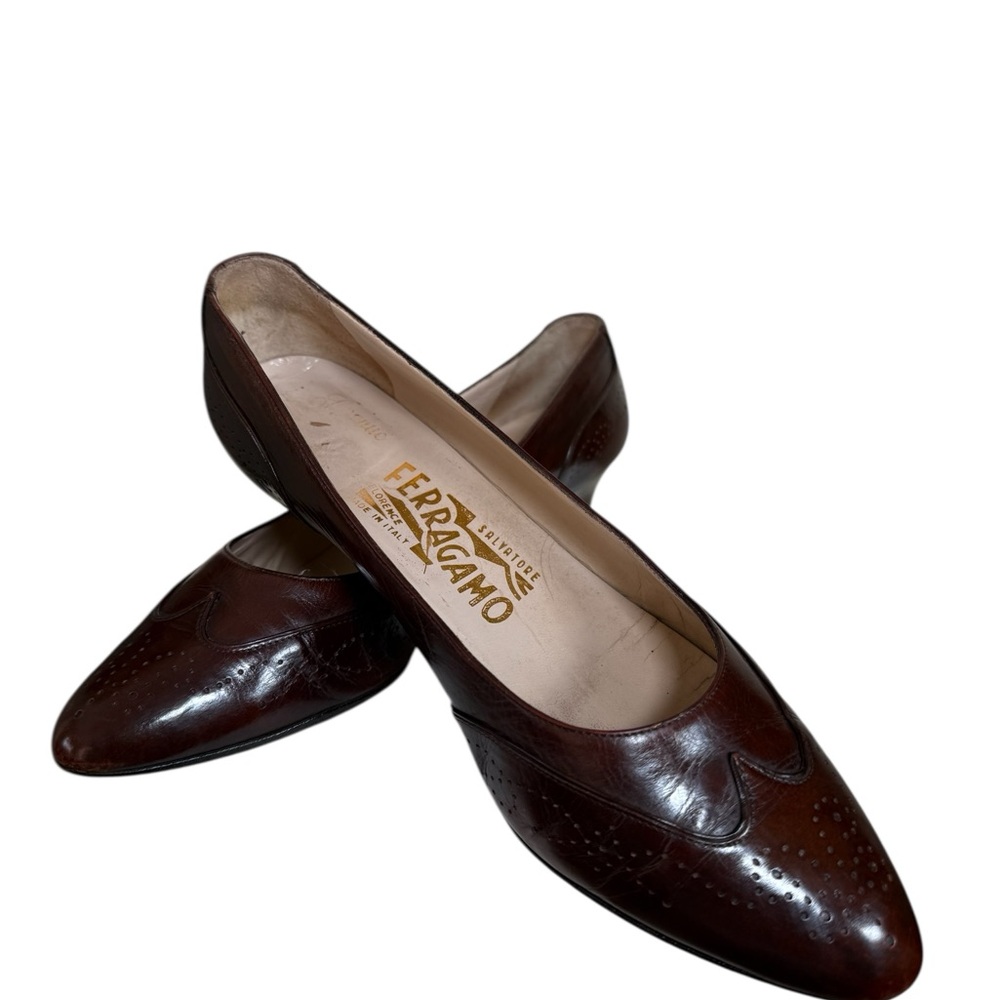 Salvatore Ferragamo Women's Dark Brown Leather 1.5” Heels Size 6.5B